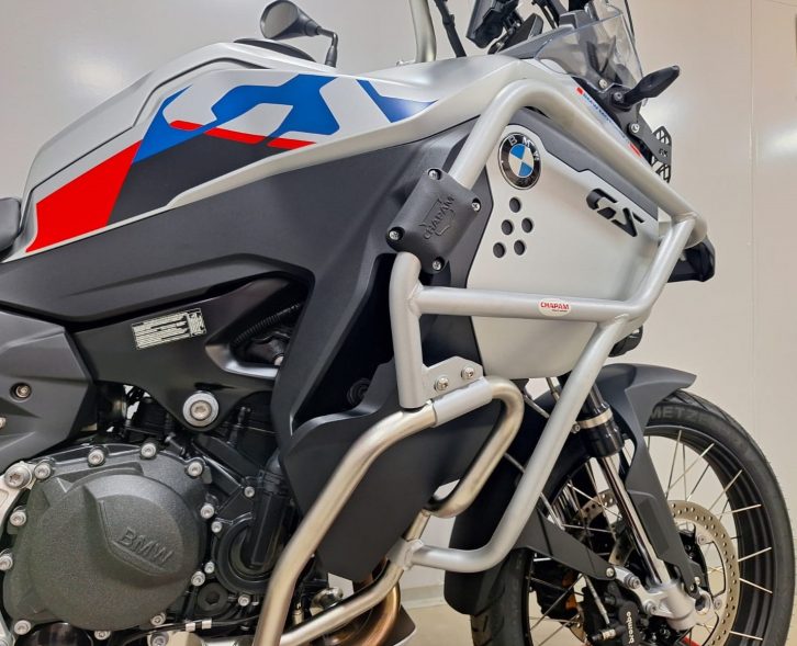 PROTETOR CARENAGEM BMW F 900GS ADVENTURE 2025 / CHAPAM - 14867 - Imagem 4